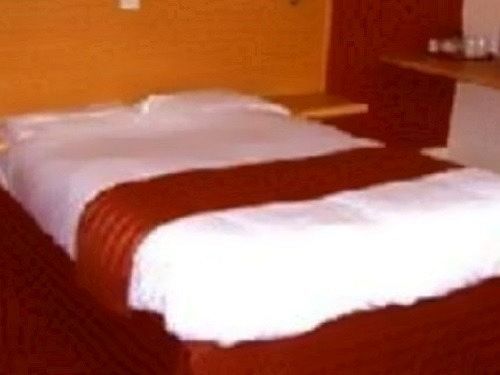 Tadross Hotel Кардифф Экстерьер фото